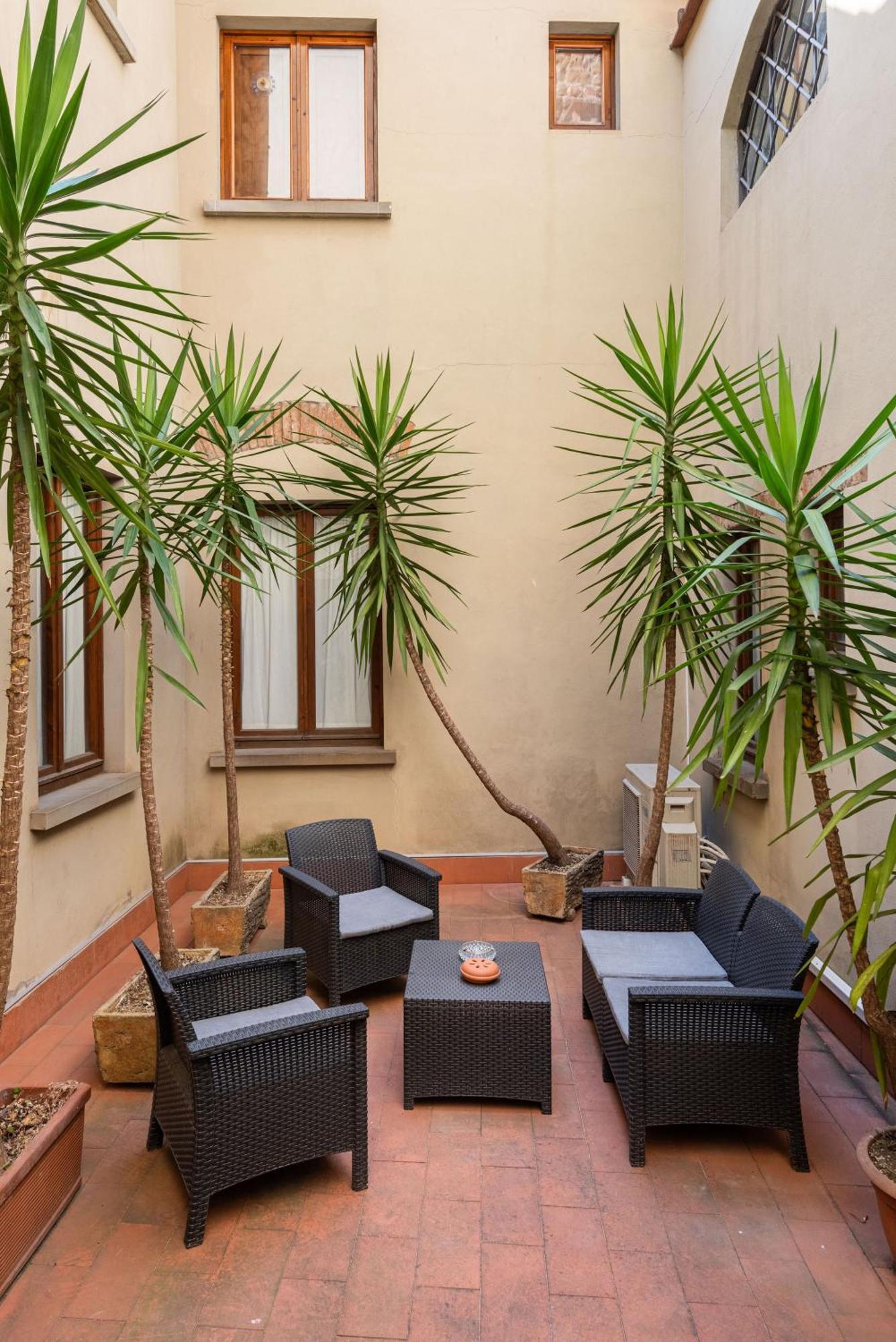 Signoria Apartment With Patio Florenz Exterior foto